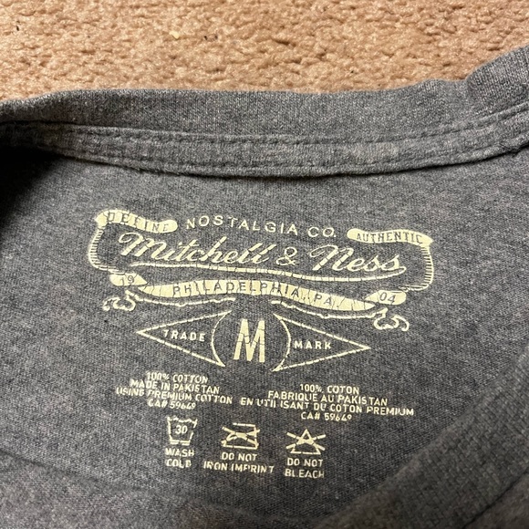 Mitchell and Ness Toronto Blue Jays Shirt - Picture 2 of 4